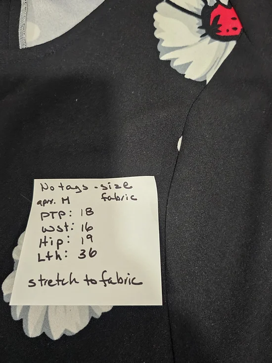 Black Floral A-Line Dress Size M Back Daisy Print  Fit & Flare Minimalist Retro - Picture 14 of 14